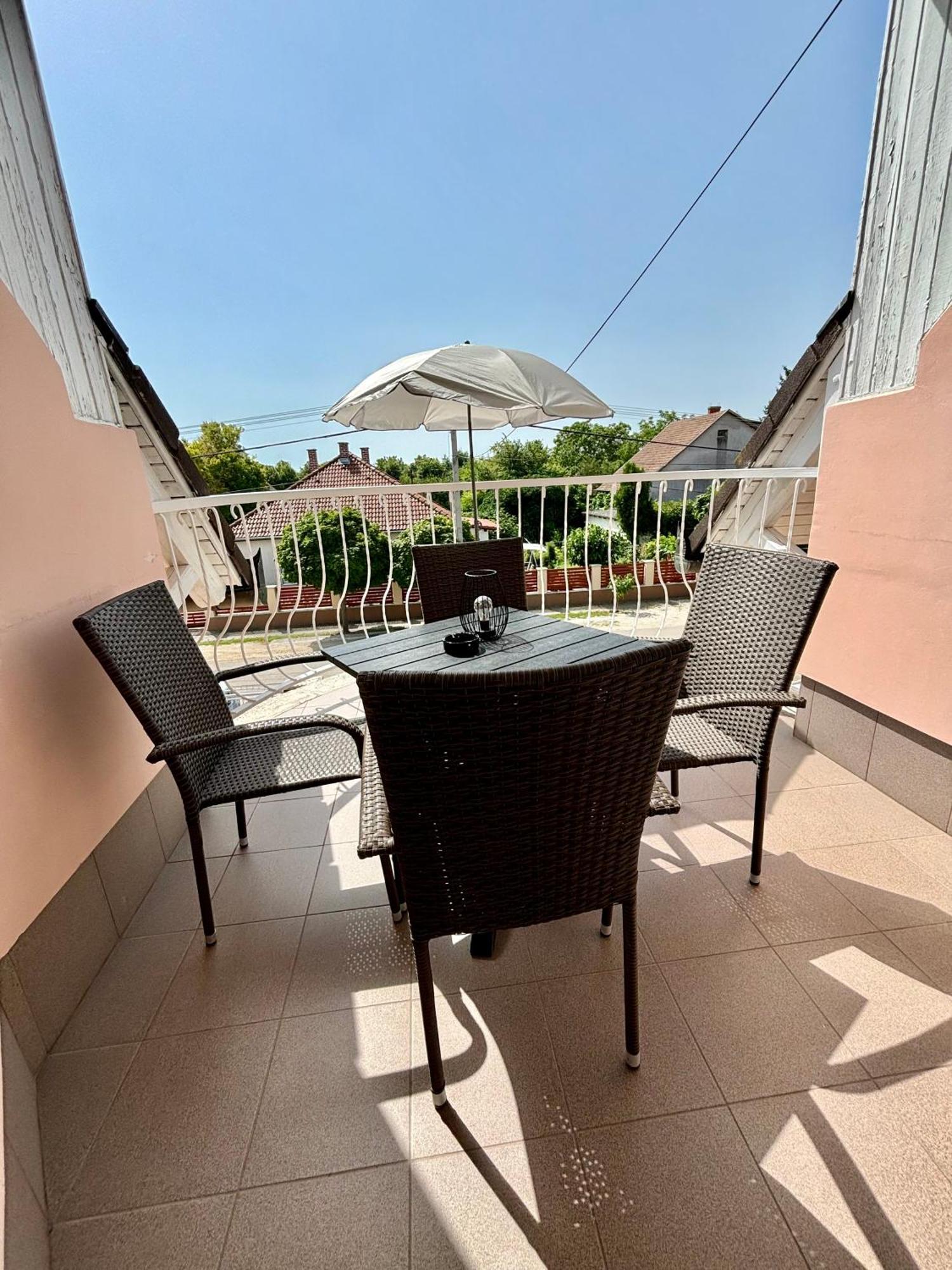 Vanessa Apartman Siófok Extérieur photo
